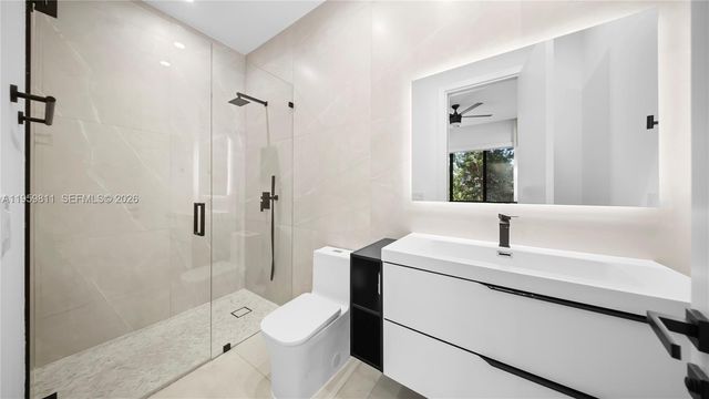 1629 NE 4th Pl, Fort Lauderdale, FL 33301