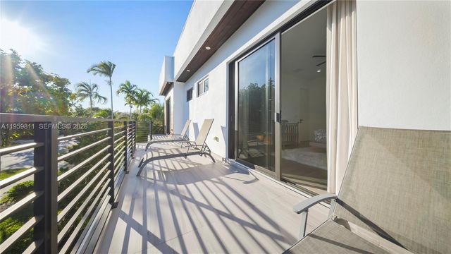 1629 NE 4th Pl, Fort Lauderdale, FL 33301