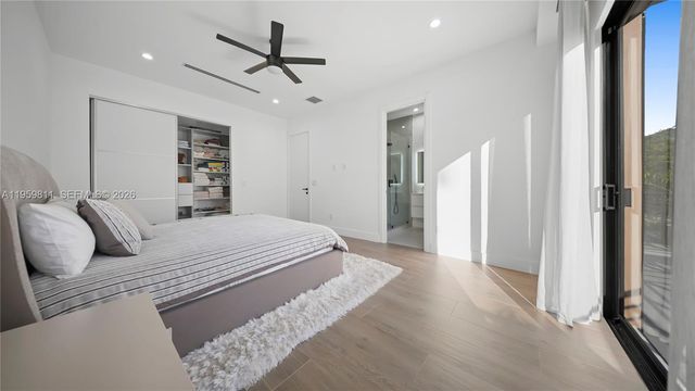 1629 NE 4th Pl, Fort Lauderdale, FL 33301