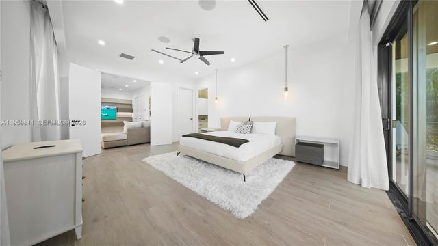 1629 NE 4th Pl, Fort Lauderdale, FL 33301