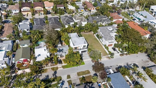 1629 NE 4th Pl, Fort Lauderdale, FL 33301