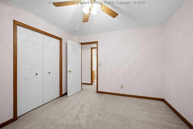 407 Lin Muir, Hurricane, WV 25526