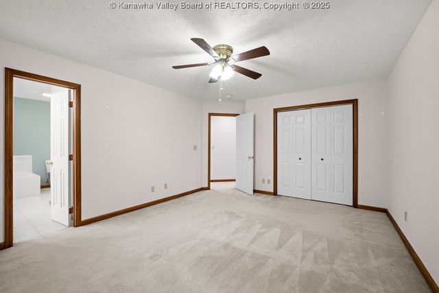 407 Lin Muir, Hurricane, WV 25526