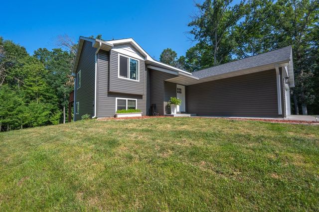 2339 84th Avenue, Osceola, WI 54020