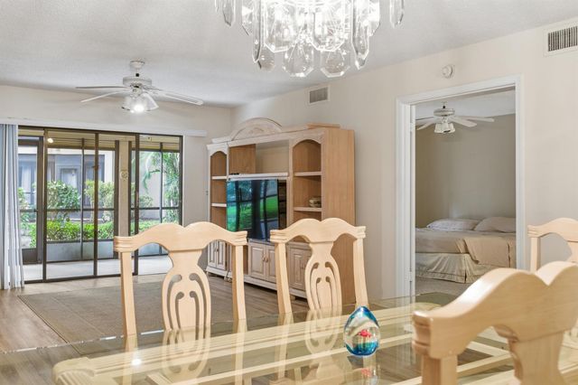 10118 Mangrove Drive 105, Boynton Beach, FL 33437