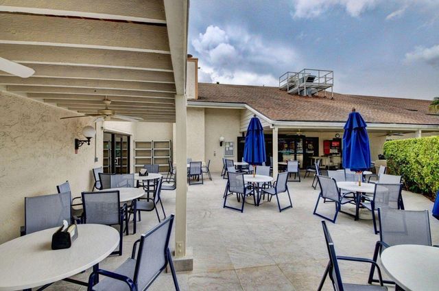 10118 Mangrove Drive 105, Boynton Beach, FL 33437