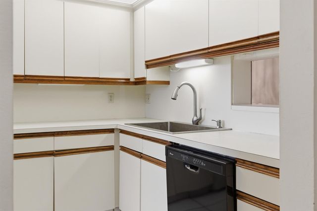 10118 Mangrove Drive 105, Boynton Beach, FL 33437