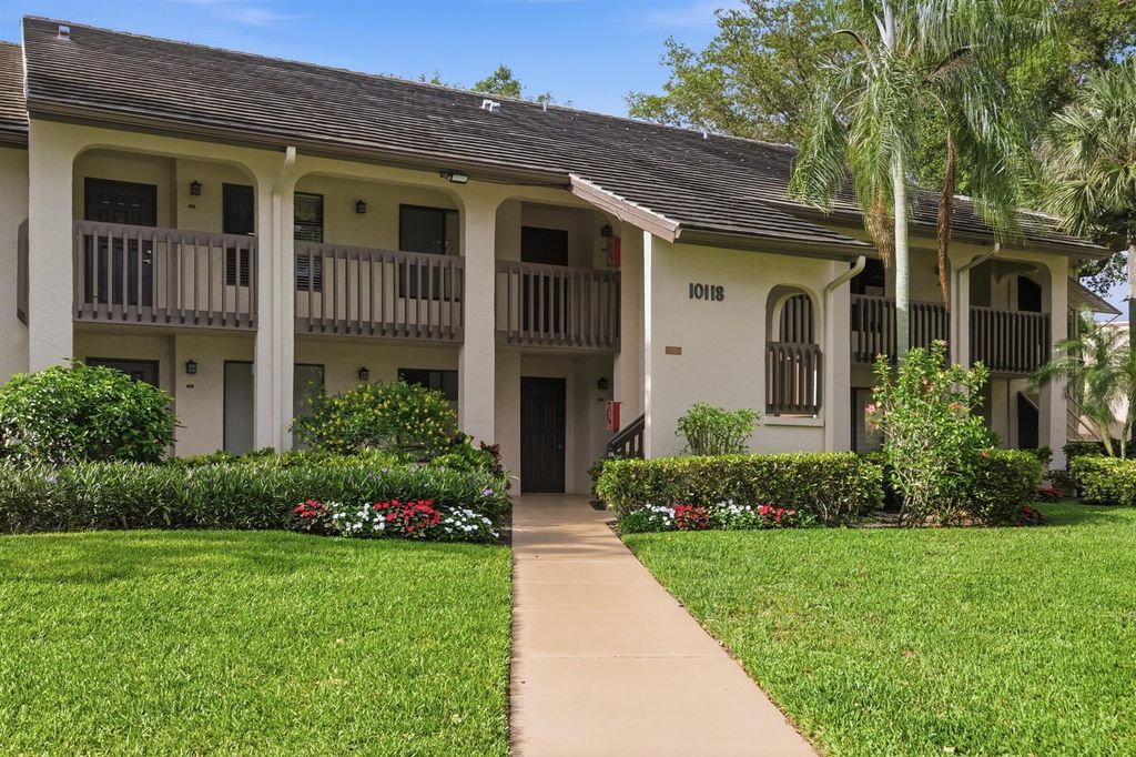 10118 Mangrove Drive 105, Boynton Beach, FL 33437