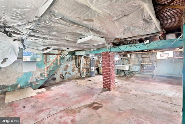 313 MONTGOMERY AVE, Jenkintown, PA 19046
