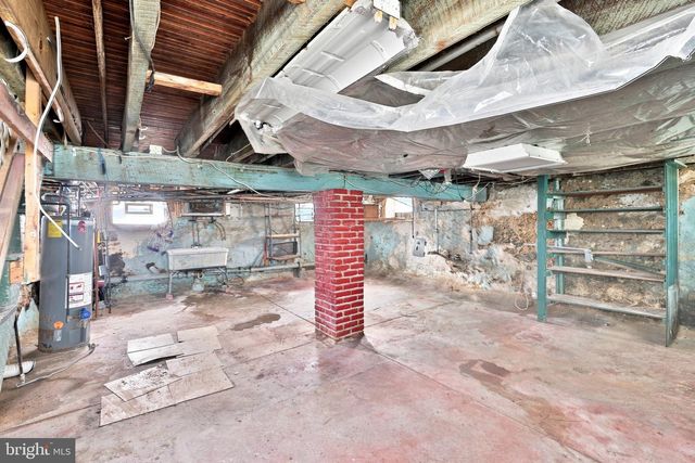 313 MONTGOMERY AVE, Jenkintown, PA 19046