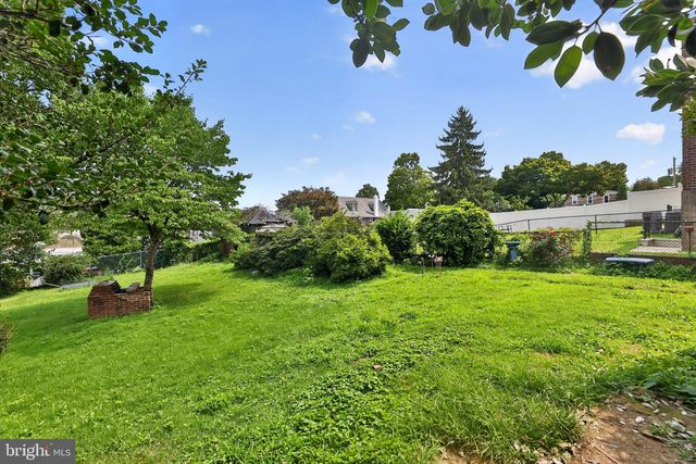313 MONTGOMERY AVE, Jenkintown, PA 19046