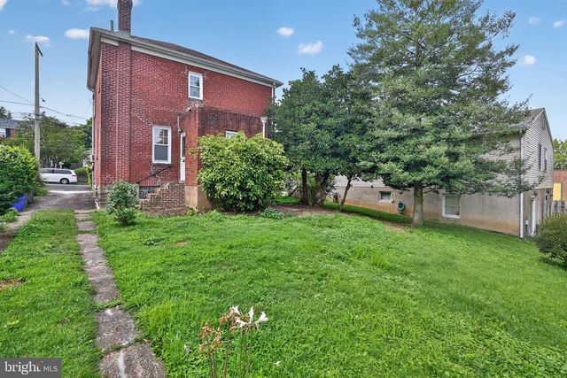 313 MONTGOMERY AVE, Jenkintown, PA 19046