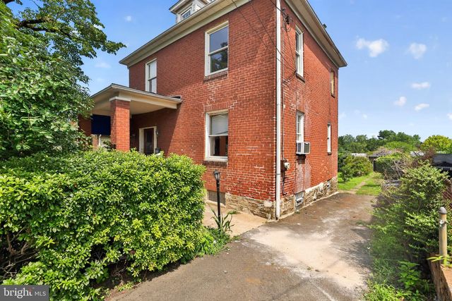 313 MONTGOMERY AVE, Jenkintown, PA 19046