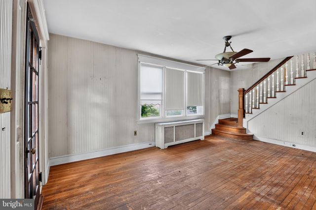 313 MONTGOMERY AVE, Jenkintown, PA 19046