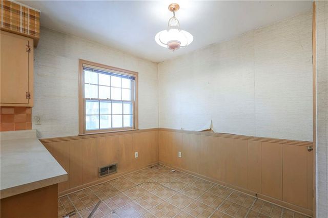 406 W 109th Street, Kansas City, MO 64114