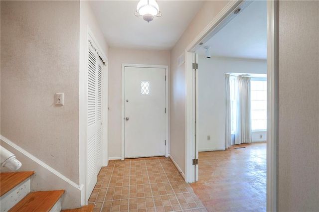 406 W 109th Street, Kansas City, MO 64114