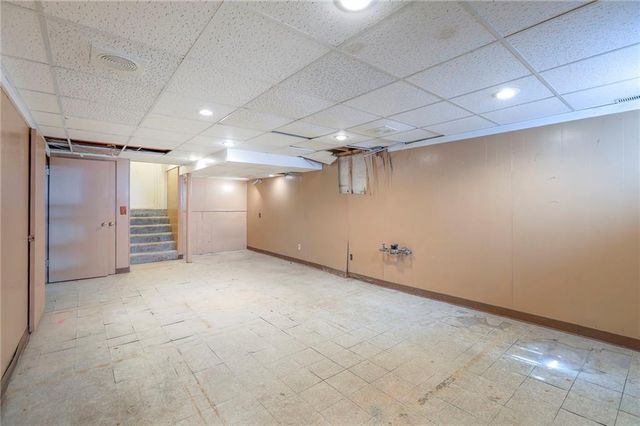 406 W 109th Street, Kansas City, MO 64114