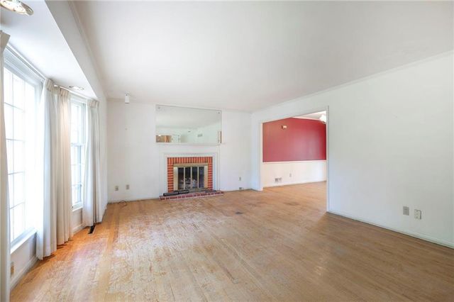 406 W 109th Street, Kansas City, MO 64114