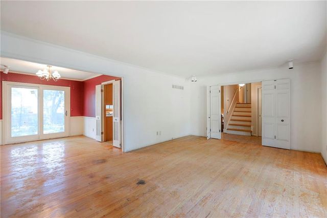 406 W 109th Street, Kansas City, MO 64114