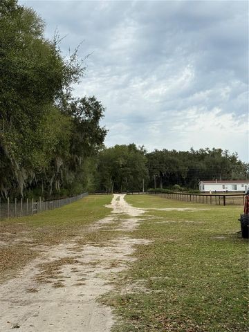 3660 W HWY 329, Reddick, FL 32686