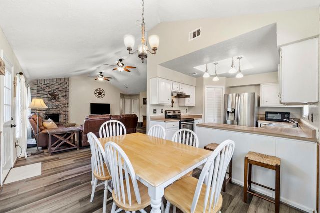 5603 Lynngate Drive, Spring, TX 77373