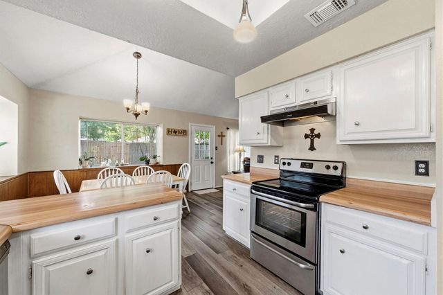 5603 Lynngate Drive, Spring, TX 77373