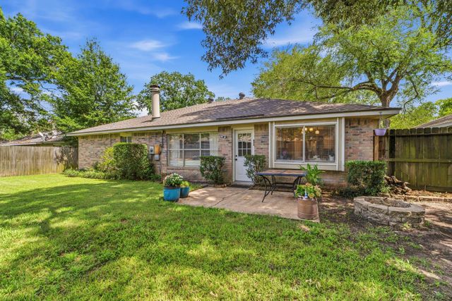 5603 Lynngate Drive, Spring, TX 77373