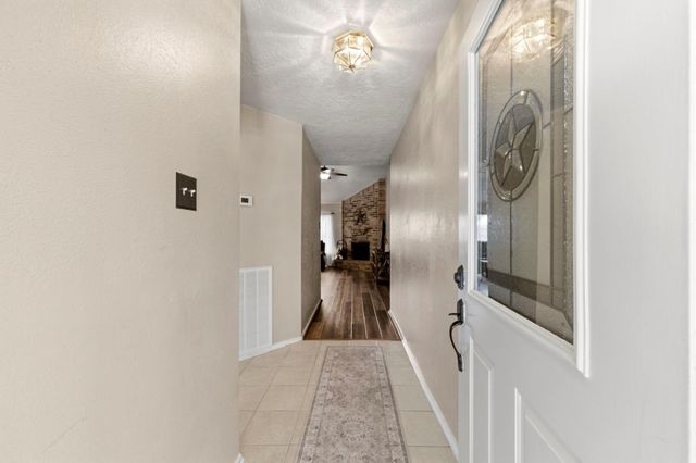 5603 Lynngate Drive, Spring, TX 77373