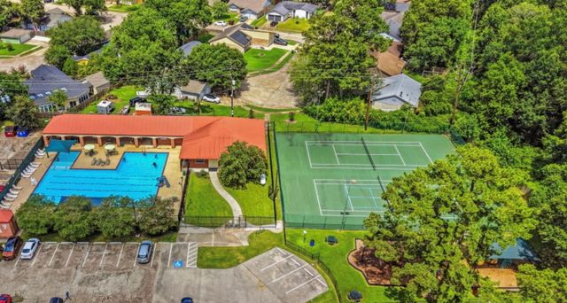 5603 Lynngate Drive, Spring, TX 77373