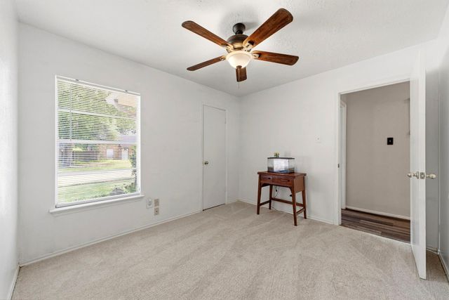 5603 Lynngate Drive, Spring, TX 77373