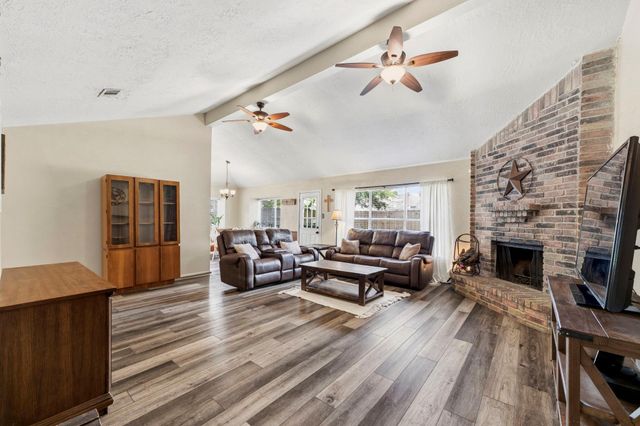 5603 Lynngate Drive, Spring, TX 77373