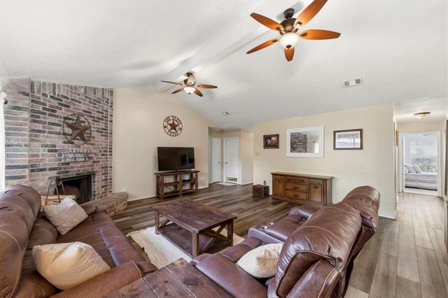 5603 Lynngate Drive, Spring, TX 77373