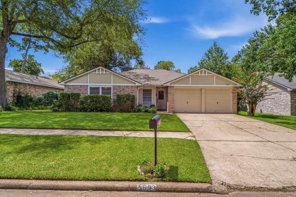 5603 Lynngate Drive, Spring, TX 77373