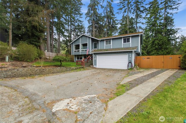 983 NE Melia Lane, Bremerton, WA 98311