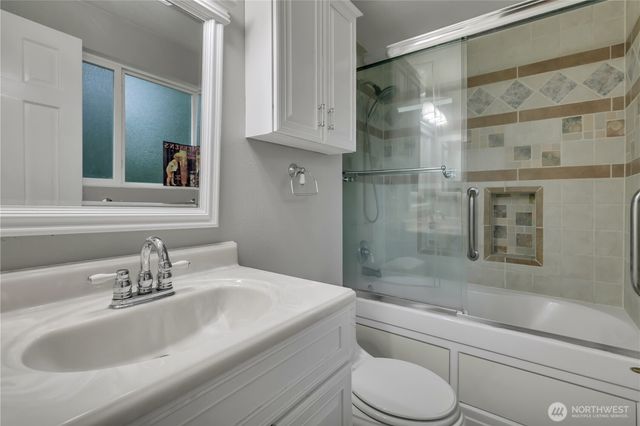 983 NE Melia Lane, Bremerton, WA 98311
