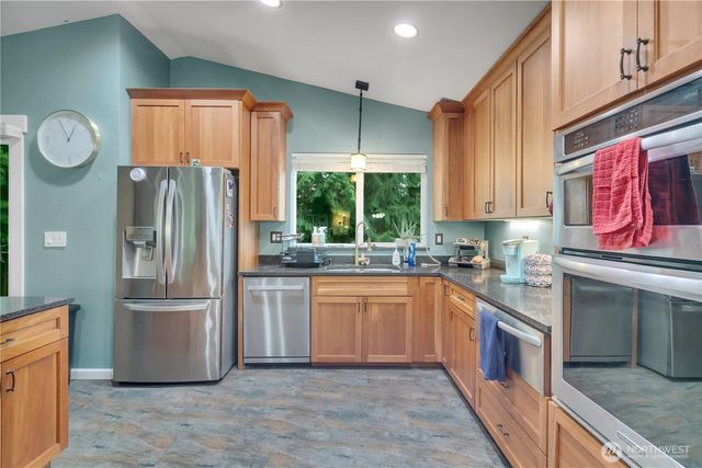 983 NE Melia Lane, Bremerton, WA 98311