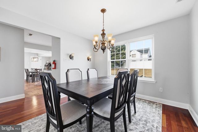 16 MULBERRY ST, Sicklerville, NJ 08081