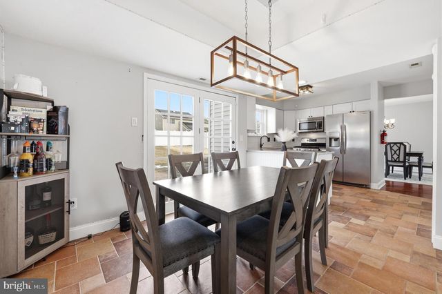 16 MULBERRY ST, Sicklerville, NJ 08081