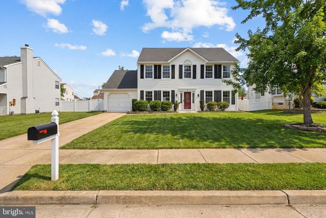 16 MULBERRY ST, Sicklerville, NJ 08081