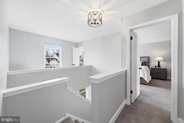 16 MULBERRY ST, Sicklerville, NJ 08081