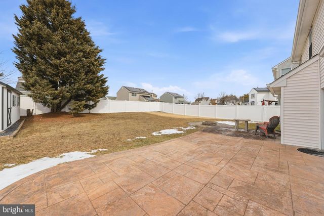 16 MULBERRY ST, Sicklerville, NJ 08081