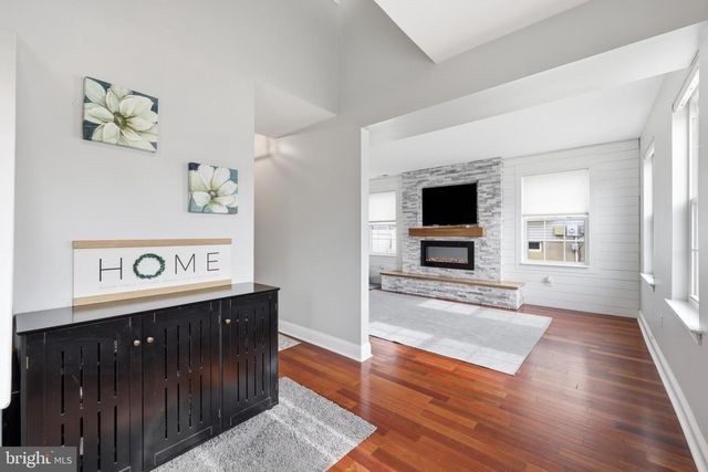 16 MULBERRY ST, Sicklerville, NJ 08081