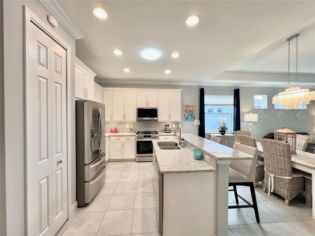 2946 TRUSTEE AVENUE, Sarasota, FL 34243