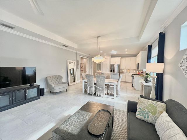 2946 TRUSTEE AVENUE, Sarasota, FL 34243