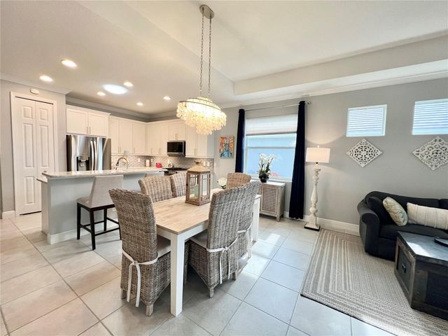 2946 TRUSTEE AVENUE, Sarasota, FL 34243