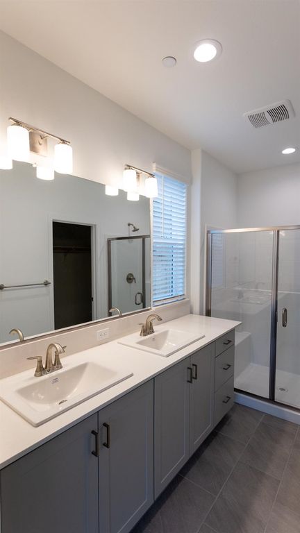 Image 8 of property listing at 4178 Agnes Lane, Madera, CA 93636