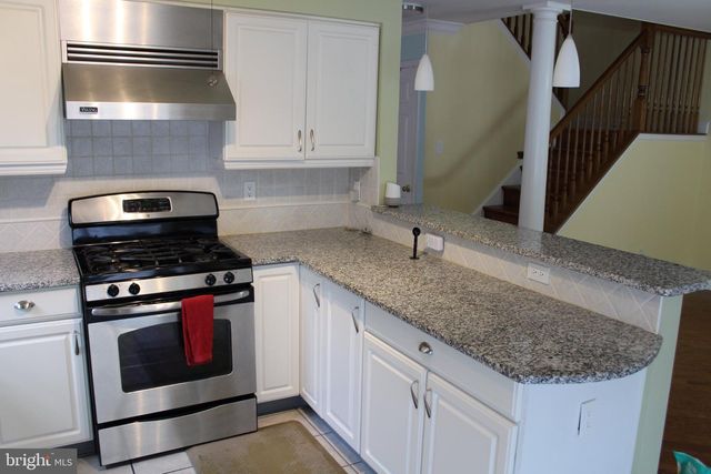2002 S BRANCH DR, Whitehouse Station, NJ 08889