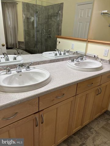 2002 S BRANCH DR, Whitehouse Station, NJ 08889