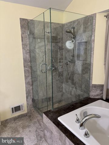 2002 S BRANCH DR, Whitehouse Station, NJ 08889