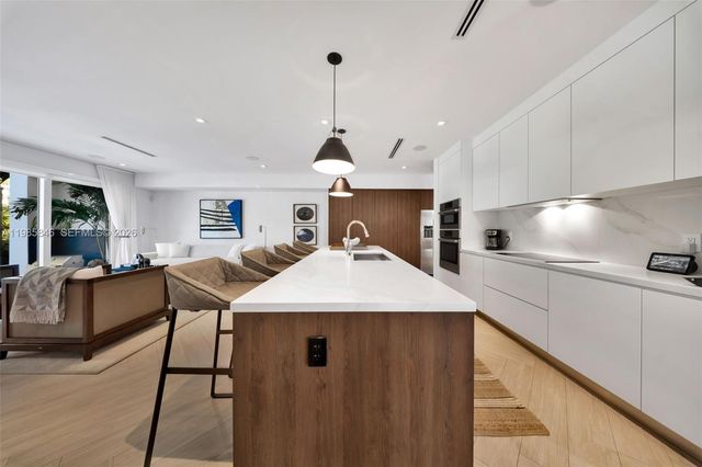 3510 Segovia St 3510, Coral Gables, FL 33134